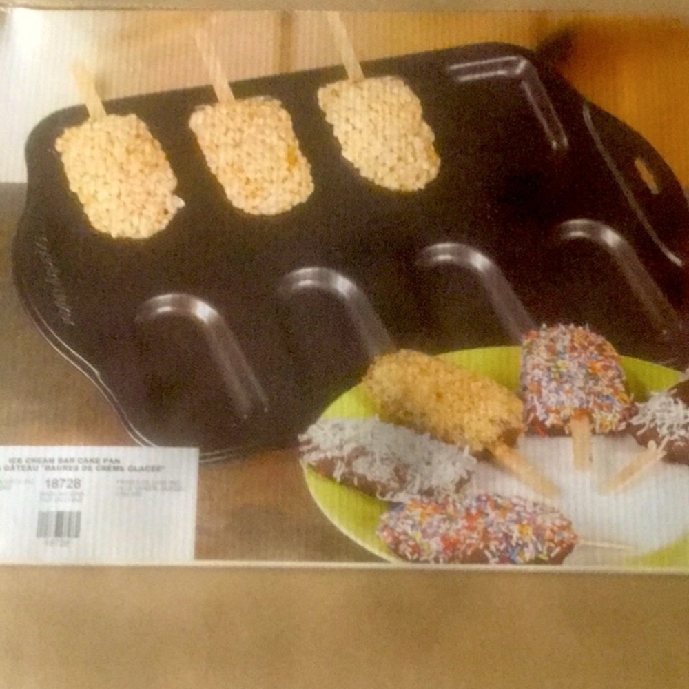 Country Baker Ice Cream Bar Cake Pan 8 Cavity Dishwasher Safe NWT